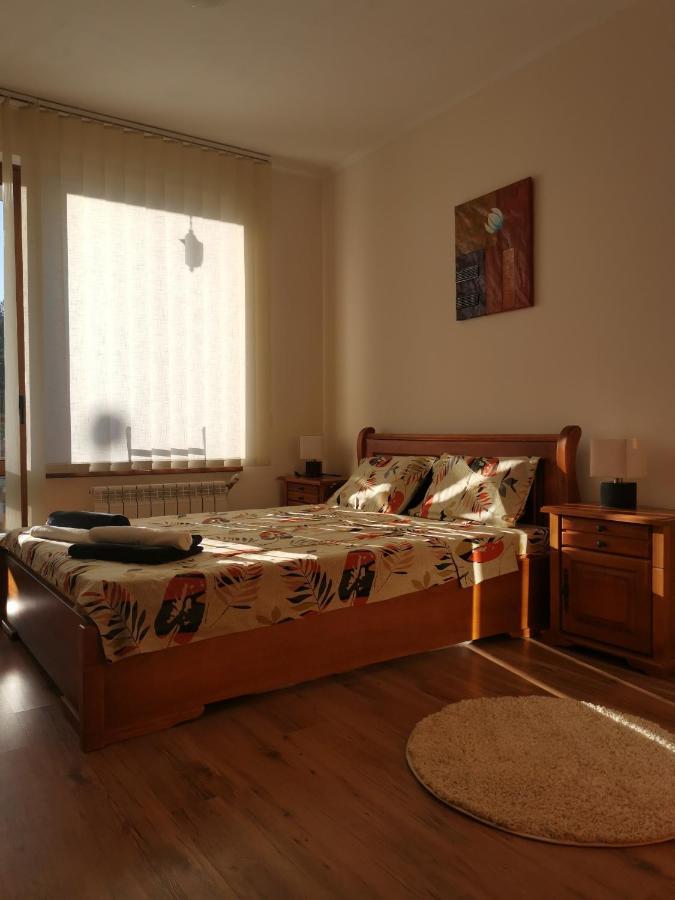 Sunny Home By The Lift In Bansko Esterno foto